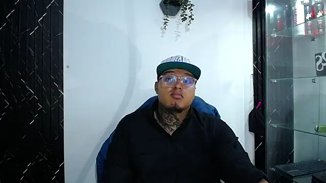 Czat XXX na żywo – Duke_DarkBoy99