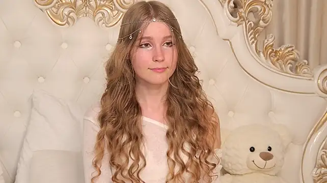 LisaStone Adlı Modelin Canlı XXX Sohbeti