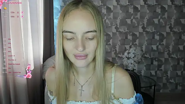 A_delina's Live XXX Chat