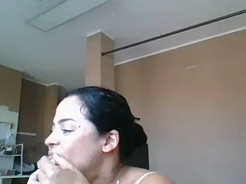 ITALIANASISIXX's Live XXX Chat