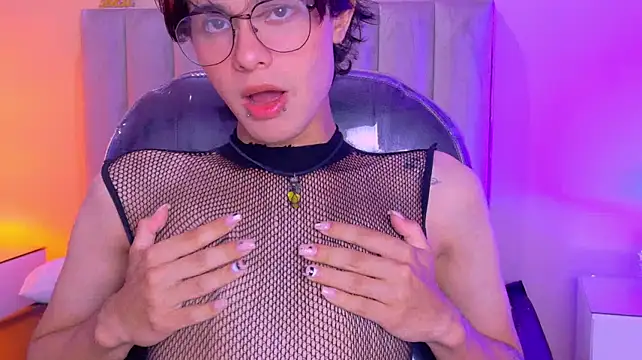 แชท XXX สดของ Derek_Sinn