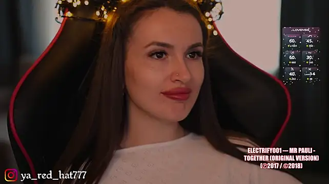 -RED_HAT- – Live XXX-chat