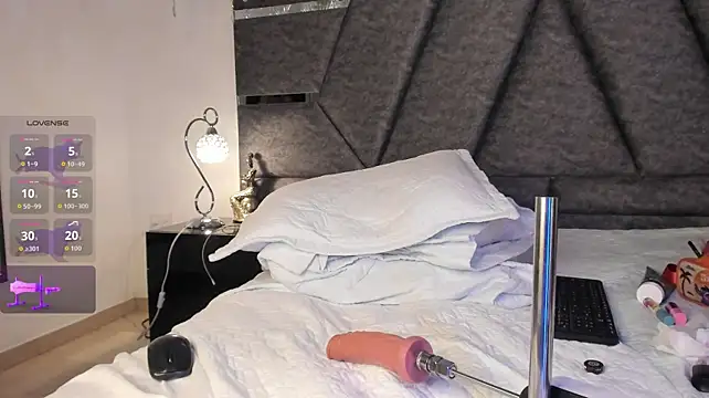 Cleopattra's Live XXX Chat