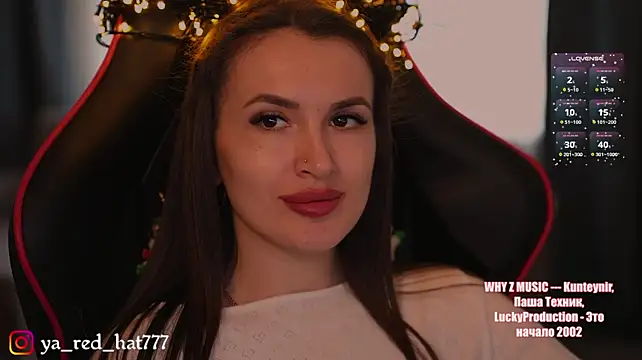 -RED_HAT- Adlı Modelin Canlı XXX Sohbeti