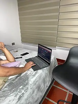 myhotcompote Chat XXX live