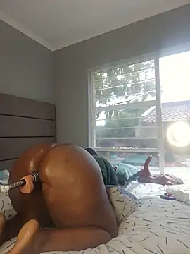 Kinkyphatass' Live XXX Chat