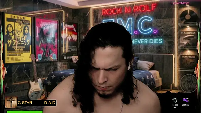 chino_roz Chat XXX live