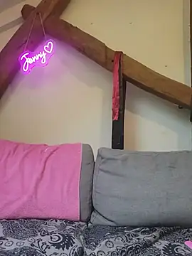 jennyy256 Adlı Modelin Canlı XXX Sohbeti