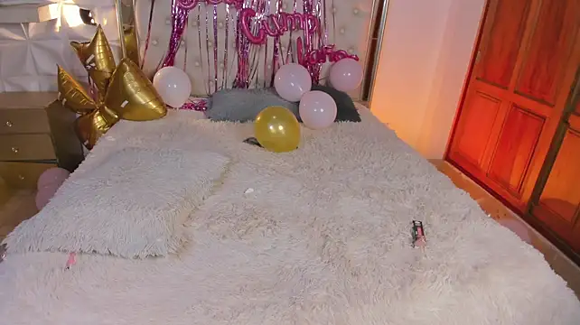 Chat +18 de kitty__bunny ao vivo