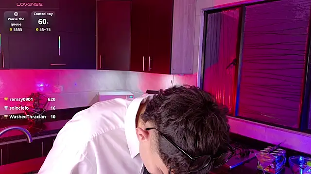 دردشة Eithan__wolf الجنسية المباشرة