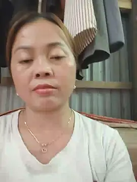 XXX chat uživo modela Yee_Yee1