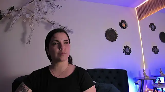 Chat XXX ao vivo de AngeliqueBoyer__