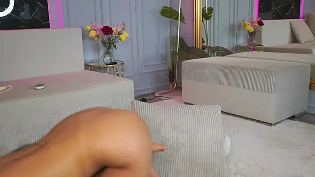 EmmaNoor Live XXX-Chat