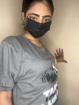 Lusty_cherry Adlı Modelin Canlı XXX Sohbeti