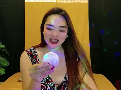 hikaru_kawaii XXX чат на живо