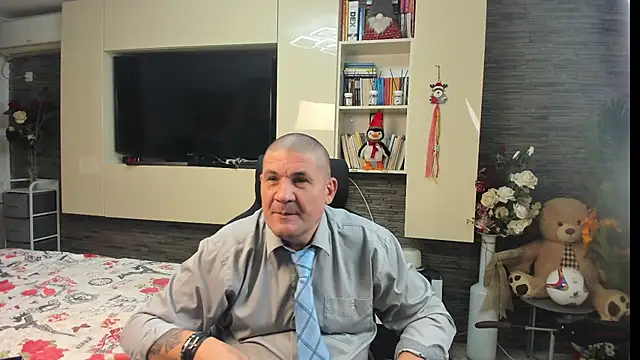 SpartacusDaddy48 Chat XXX live
