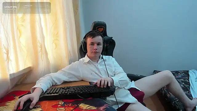iliaskrislove Adlı Modelin Canlı XXX Sohbeti
