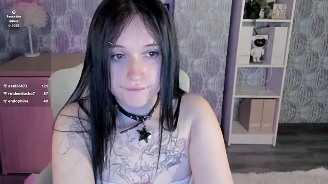 Emma-Blissa Chat XXX in diretta