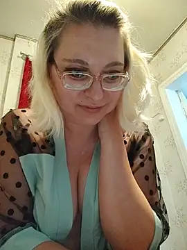 Vika1111 XXX чат на живо