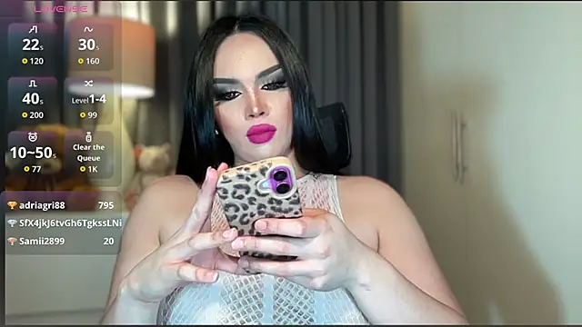 Živý XXX chat MISSANACONDA