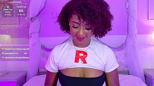 NatashaMiiller Chat XXX in diretta