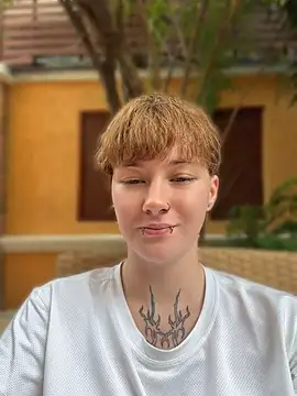 IceMur – Naživo XXX chat