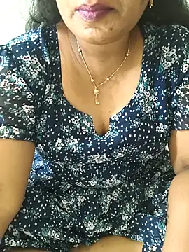 Tamil_Rithika_hotのライブXXXチャット