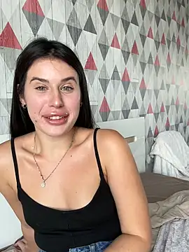 Lira_Fayeee's Live XXX Chat
