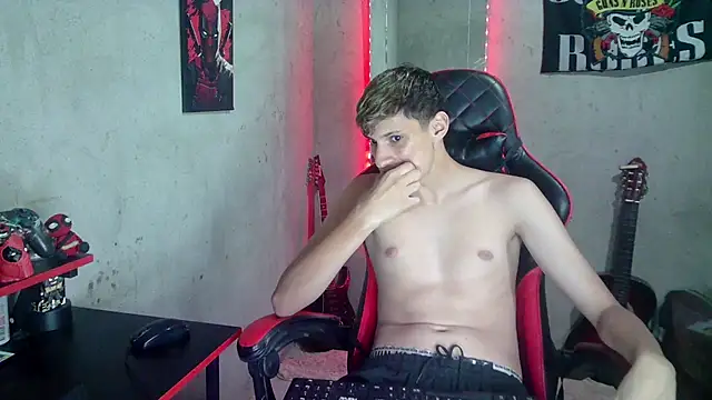 XXX chat uživo modela flaquito_junior