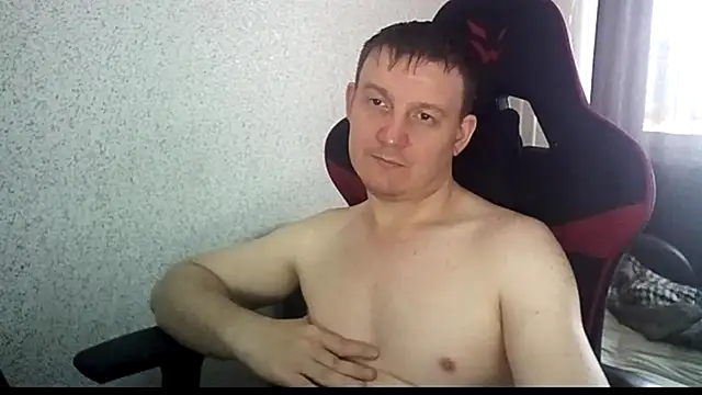 MysteriousWanderer Show in webcam