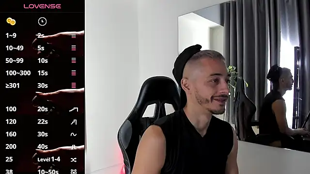 Damiam_23's Live XXX Chat