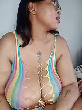 Chat XXX en directo de ShantelBootyBoobs