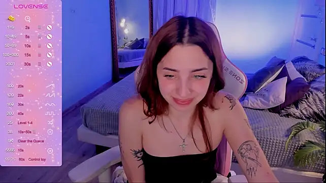 Chatroom XXX en direct de CharliGrace_