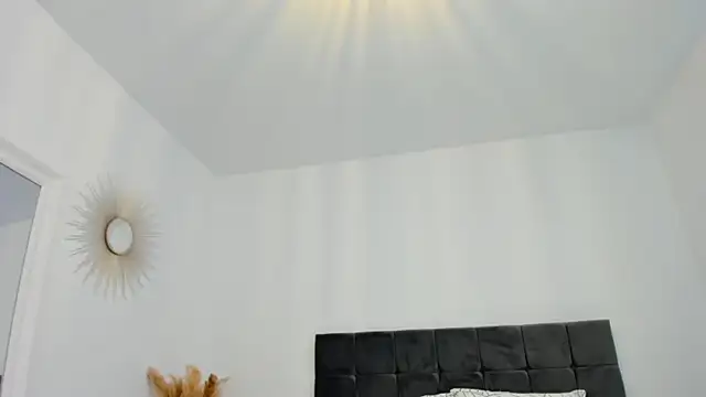 Chatroom XXX en direct de ApriLovex