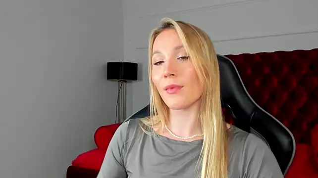 Chat XXX ao vivo de ElaraVoltage