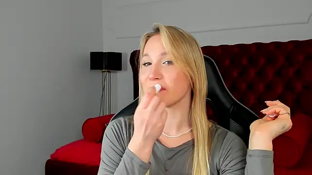 Chatroom XXX en direct de ElaraVoltage