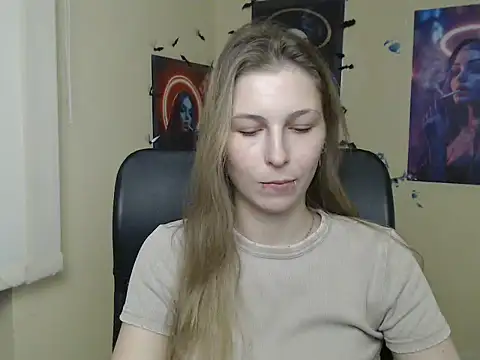 StrangerGi Adlı Modelin Canlı XXX Sohbeti