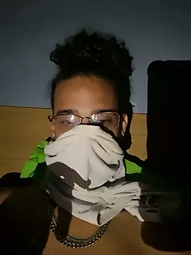 צ'אט XXX בשידור חי של Kyle_ares