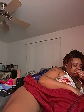 reecieofficial's Live XXX Chat