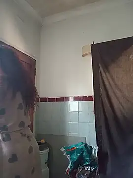 Онлайн чат XXX sluttylaura21