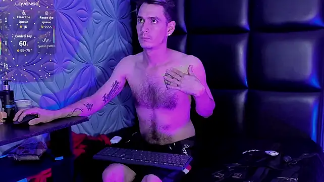 Chat XXX ao vivo de MikeSlav3