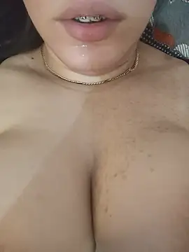 Kourita_chrmouta Adlı Modelin Web Kamerası Şovu