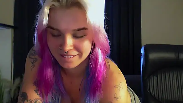 Chat +18 de Hot_Blonda ao vivo