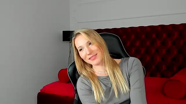ElaraVoltage Live XXX-Chat