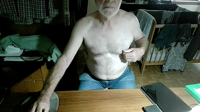 XXX chat uživo modela terrybare