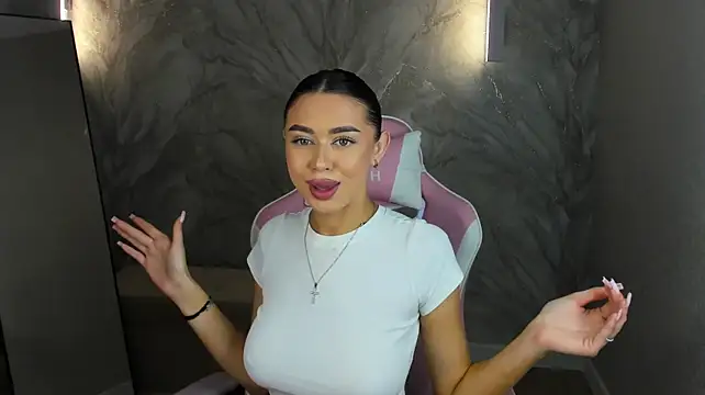 NicoleRossss' Live XXX Chat