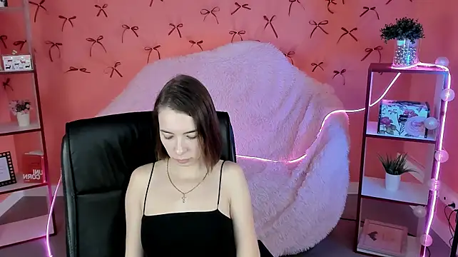 Chatroom XXX en direct de ElzaMadison