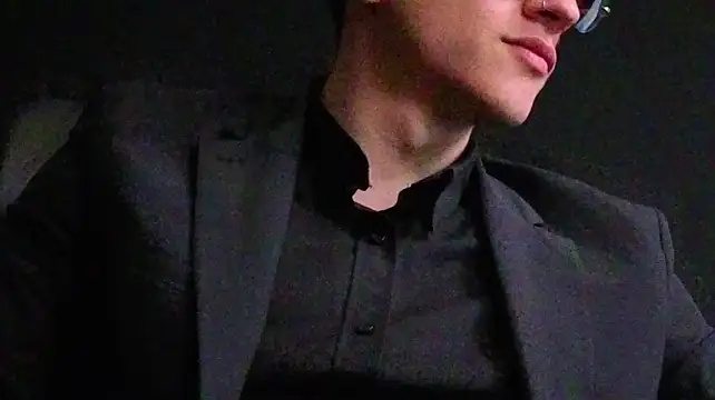FelixStarkk Adlı Modelin Canlı XXX Sohbeti