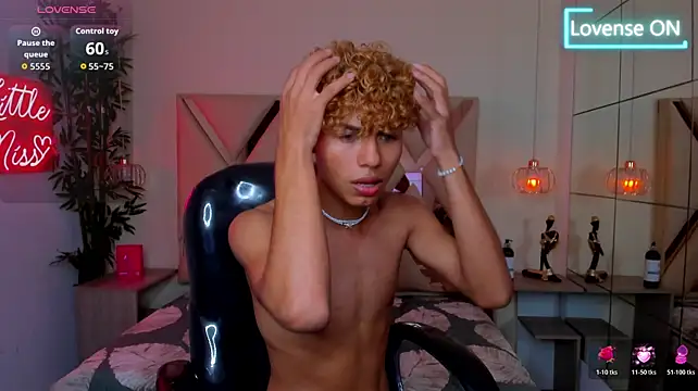 Anyelo_Twink লাইভ XXX চ্যাট