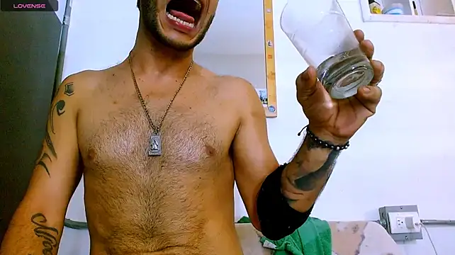 Alphamaster_92's Live XXX Chat
